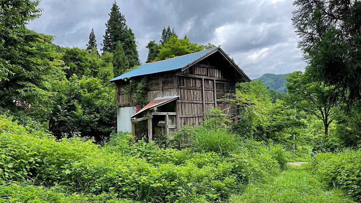 物置小屋 = 2022年7月6日 泥部